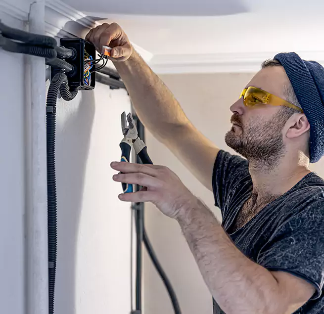 Why Cooper City, FL Homeowners Choose Cooper City Air Duct Cleaning Pro for HVAC UV Light Installation?
